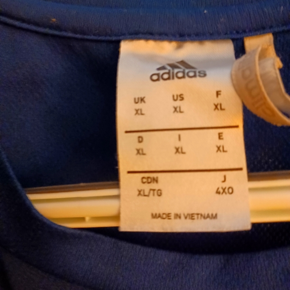 Men's extra large retro Adidas shirt